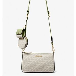 New Micheal kors crossbody